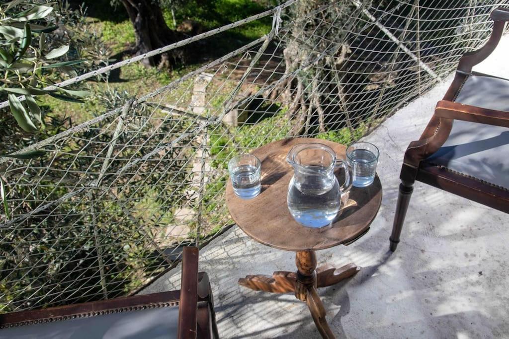 Margaritis'S Treehouse Villa Paramonas  Exterior photo