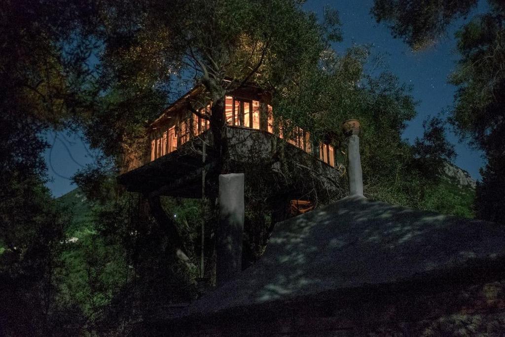 Margaritis'S Treehouse Villa Paramonas  Exterior photo